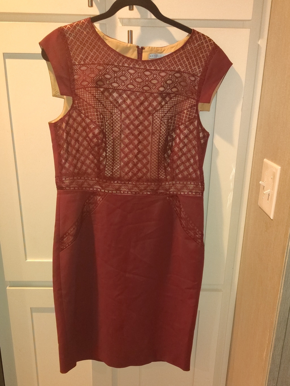ANTONIO MELANI Burgundy Midi Dress with Lace-Style Bodice